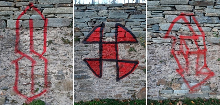 Vandalismus in Form von Grafittis an den Mauern des Schlossgartens in Usingen.