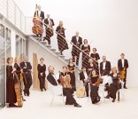 La Stagione Frankfurt 2002
photo: Marco Borggreve Gruppenbild des Orchesters La Stagione Fankfurt
